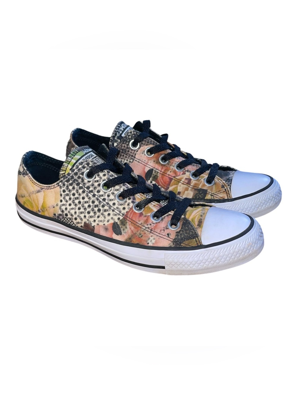 Converse Women's Size 8 Chuck Taylor All Star Digital Floral Ox
